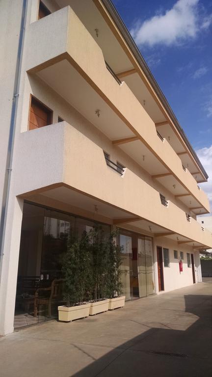 Aries Apart Hotel Бауру Екстер'єр фото